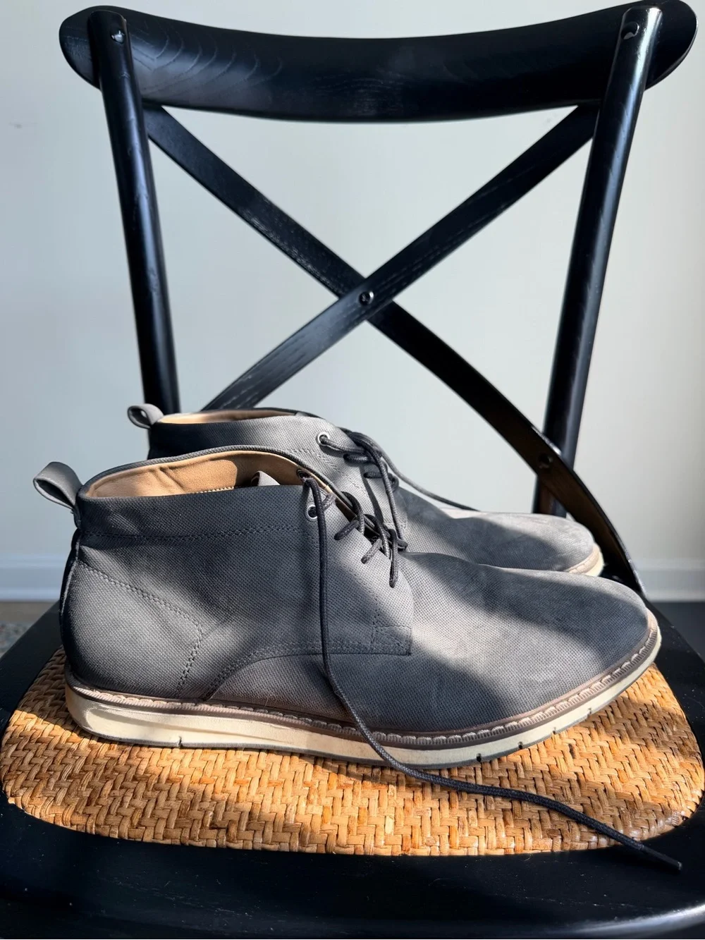 Goodfellow Men's Gray Suede Chukka Boots